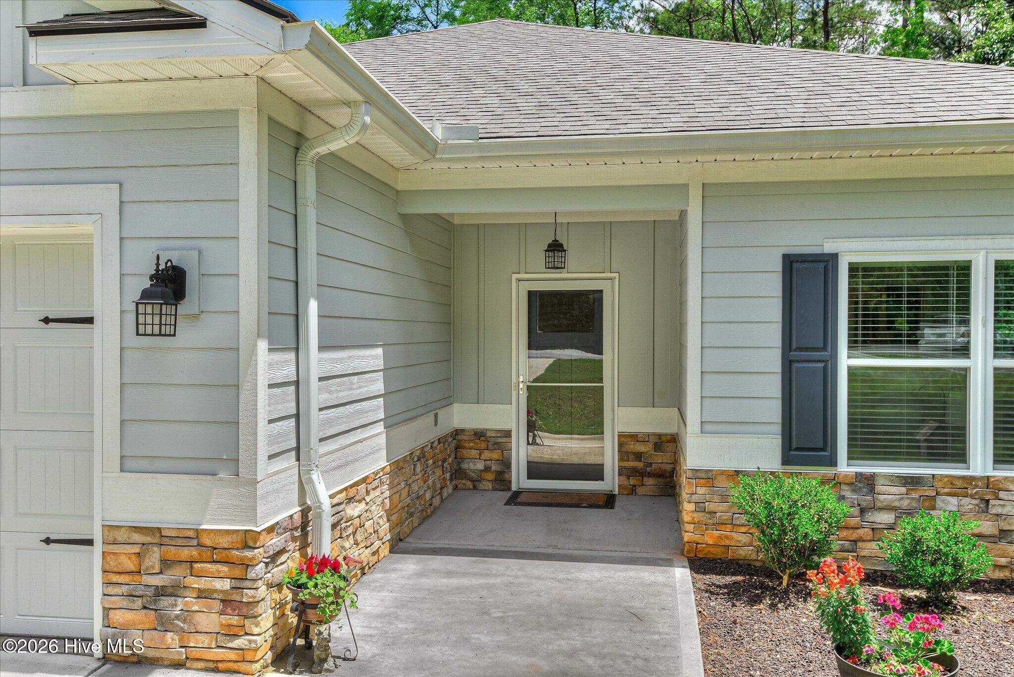 212 Deveraux Point McCormick, SC 29835 - Photo 4 of 44 10-110