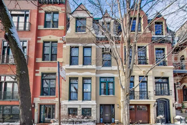 $4,000 | 1402 North La Salle Drive, Unit 1N, Chicago, IL 60610