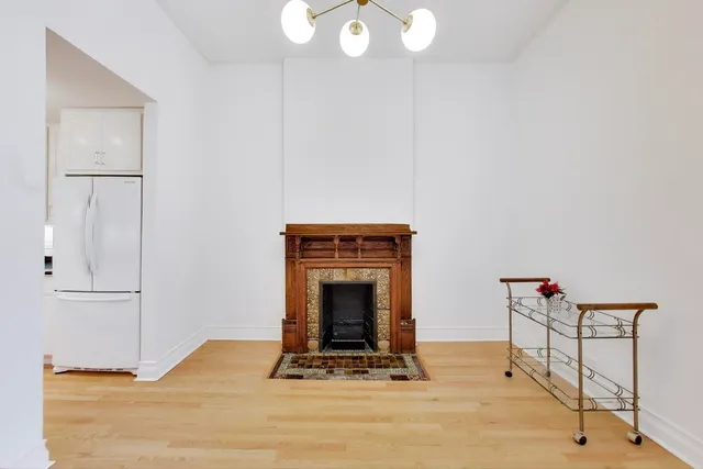 $4,000 | 1402 North La Salle Drive, Unit 1N, Chicago, IL 60610