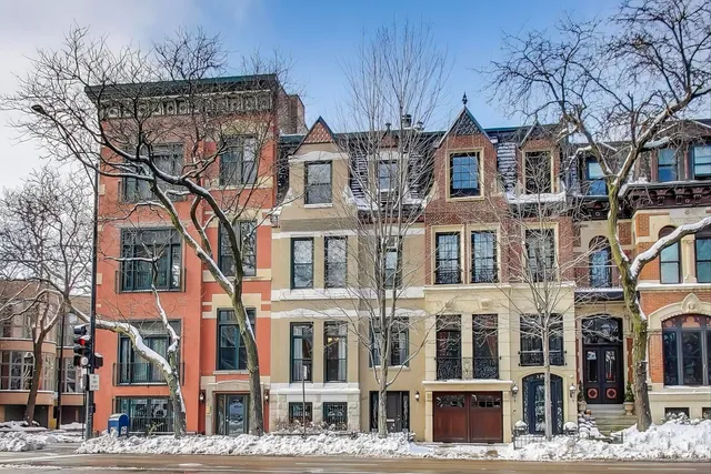 $4,000 | 1402 North La Salle Drive, Unit 1N, Chicago, IL 60610