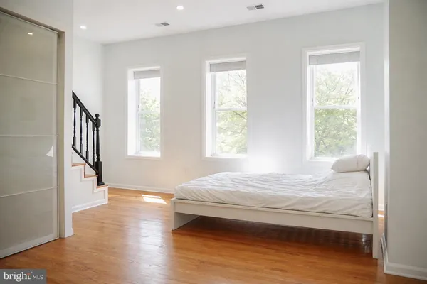 $6,400 | 1605 New Jersey Avenue Northwest, Washington, DC 20001