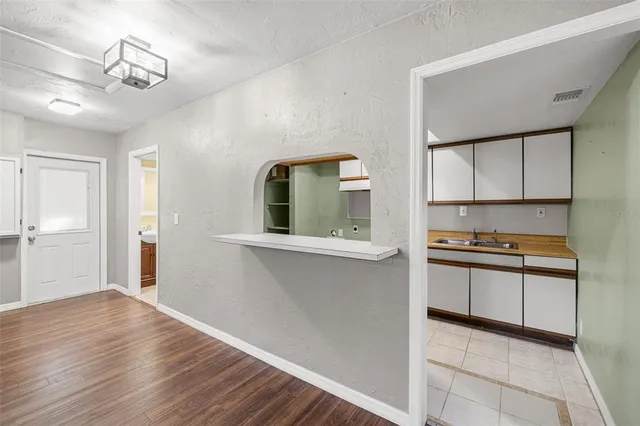 $600,000 | 1512 Florida Avenue, Palm Harbor, FL 34683