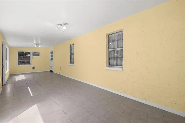 $600,000 | 1512 Florida Avenue, Palm Harbor, FL 34683