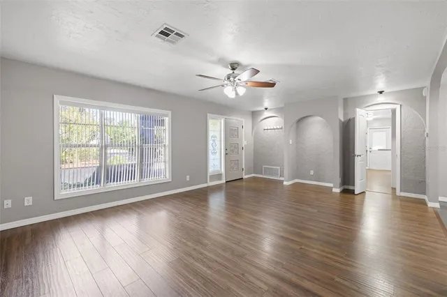 $600,000 | 1512 Florida Avenue, Palm Harbor, FL 34683