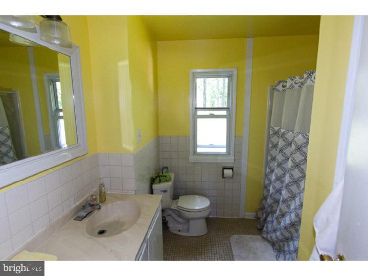 137 Gable Road Paoli, PA 19301 - Photo 14 of 20 Bathroom