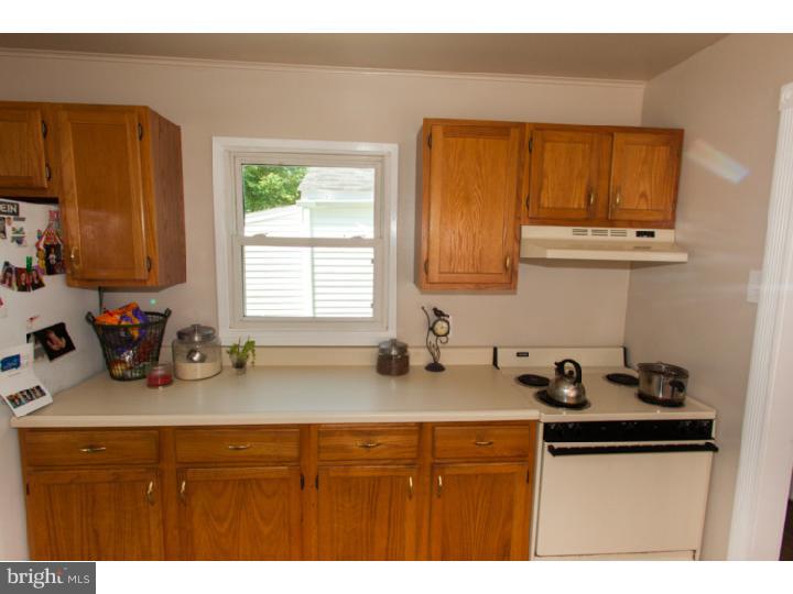 137 Gable Road Paoli, PA 19301 - Photo 6 of 20 Kitchen