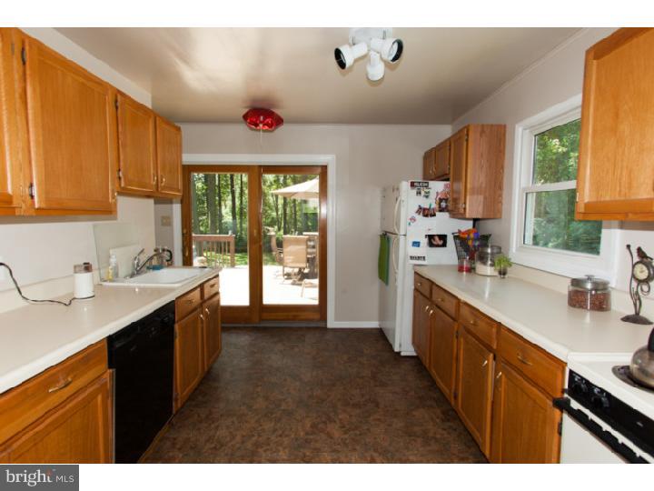 137 Gable Road Paoli, PA 19301 - Photo 8 of 20 Kitchen