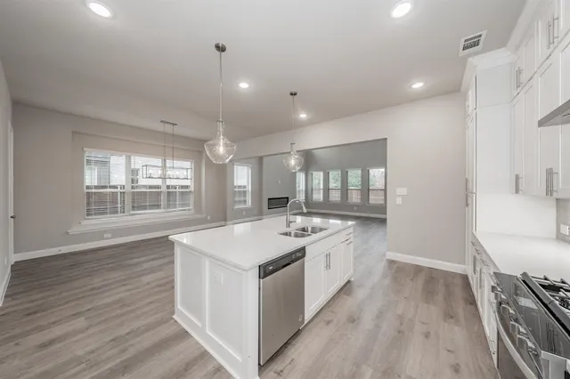 $4,450 | 12994 Averi Lane, Farmers Branch, TX 75234