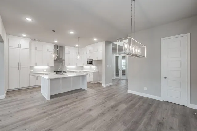 $4,450 | 12994 Averi Lane, Farmers Branch, TX 75234