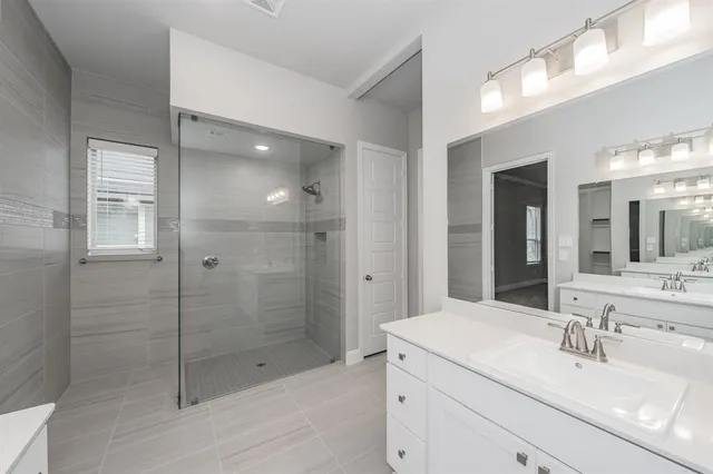 $4,450 | 12994 Averi Lane, Farmers Branch, TX 75234