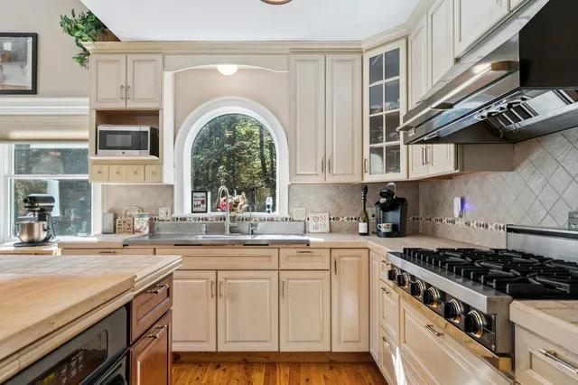 $849,900 | 117 Horseshoe Drive, West Windsor, VT 05037