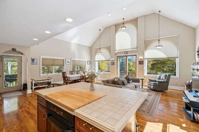 $849,900 | 117 Horseshoe Drive, West Windsor, VT 05037