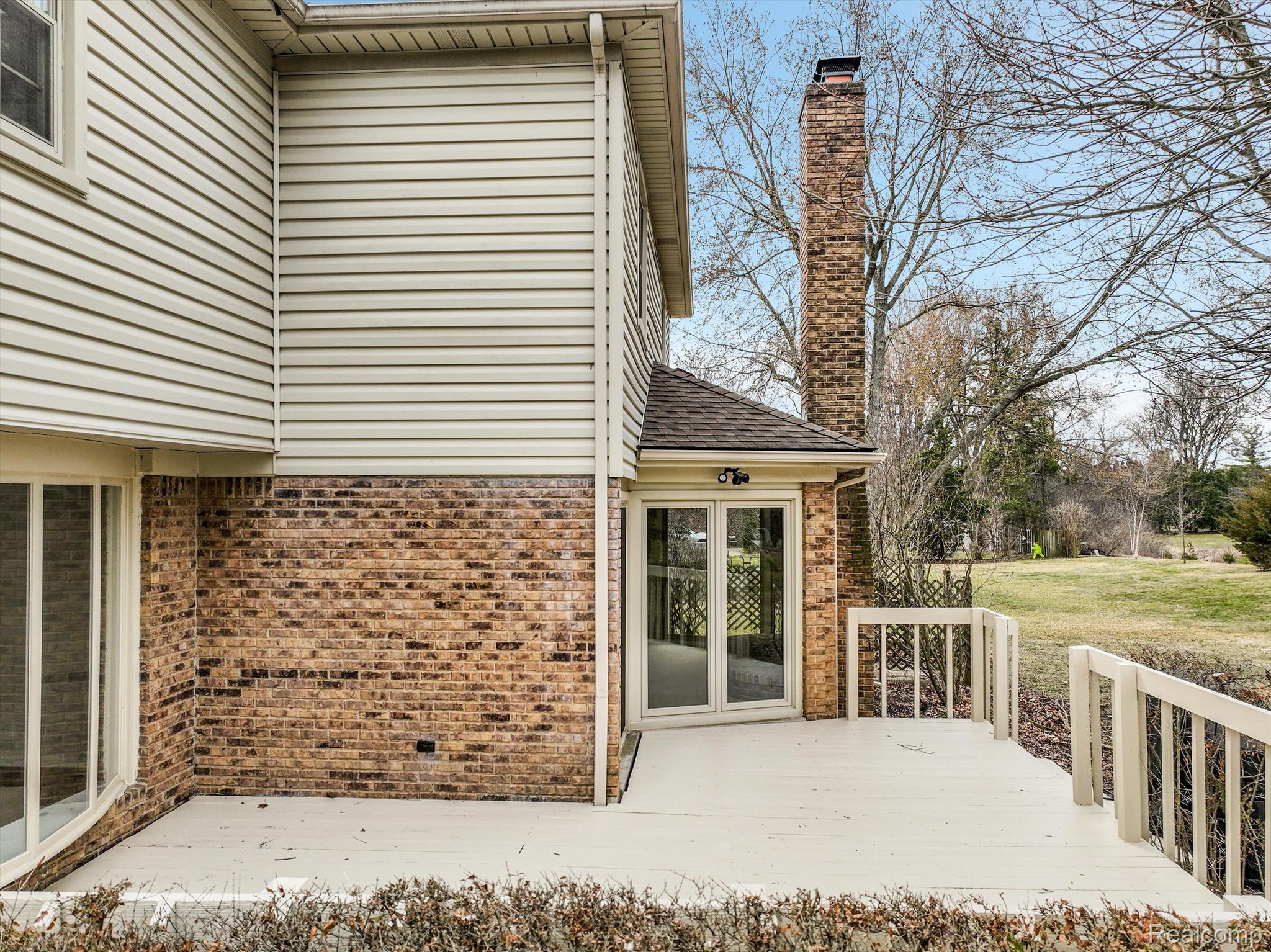 29477 Parkside Farmington, MI 48331 - Photo 31 of 36 Deck