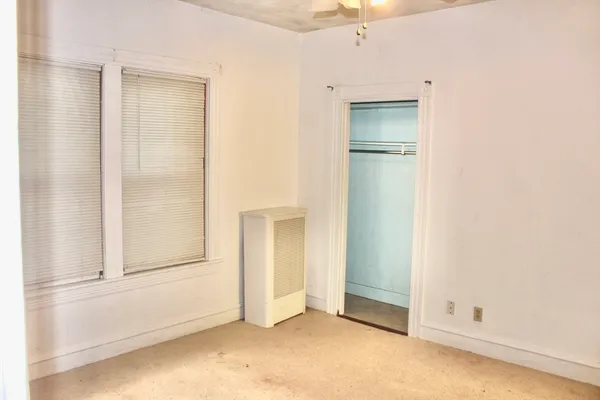 $2,000 | 136 Horton Street, Unit 1, Fall River, MA 02723
