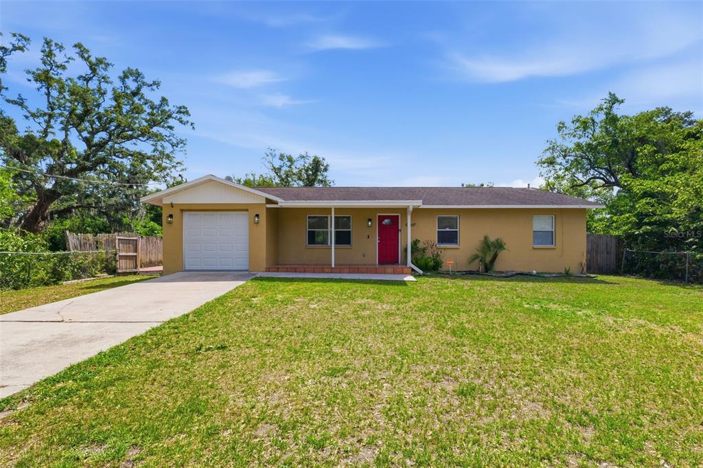 9707 Mary Avenue Tampa, FL 33612 - Photo 2 of 31