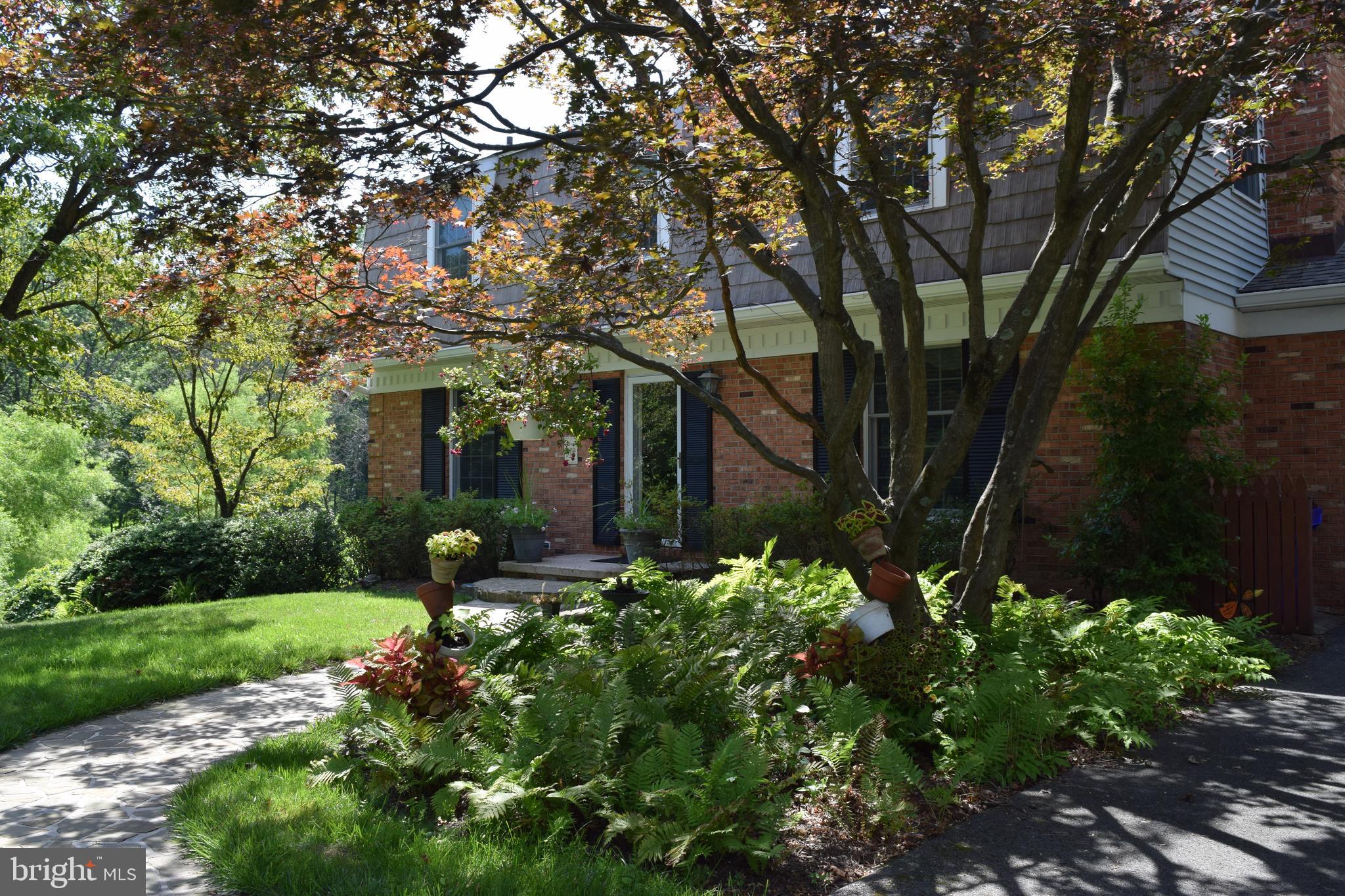 9421 Dunloggin Road Ellicott City, MD 21042 - Photo 3 of 56 Summer Exterior