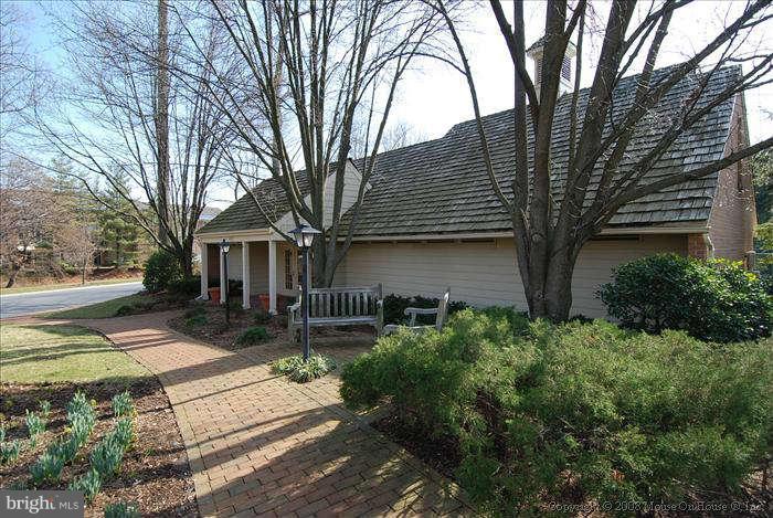 10703 Kings Riding Way, Unit T113 North Bethesda, MD 20852 - Photo 28 of 30 Community
