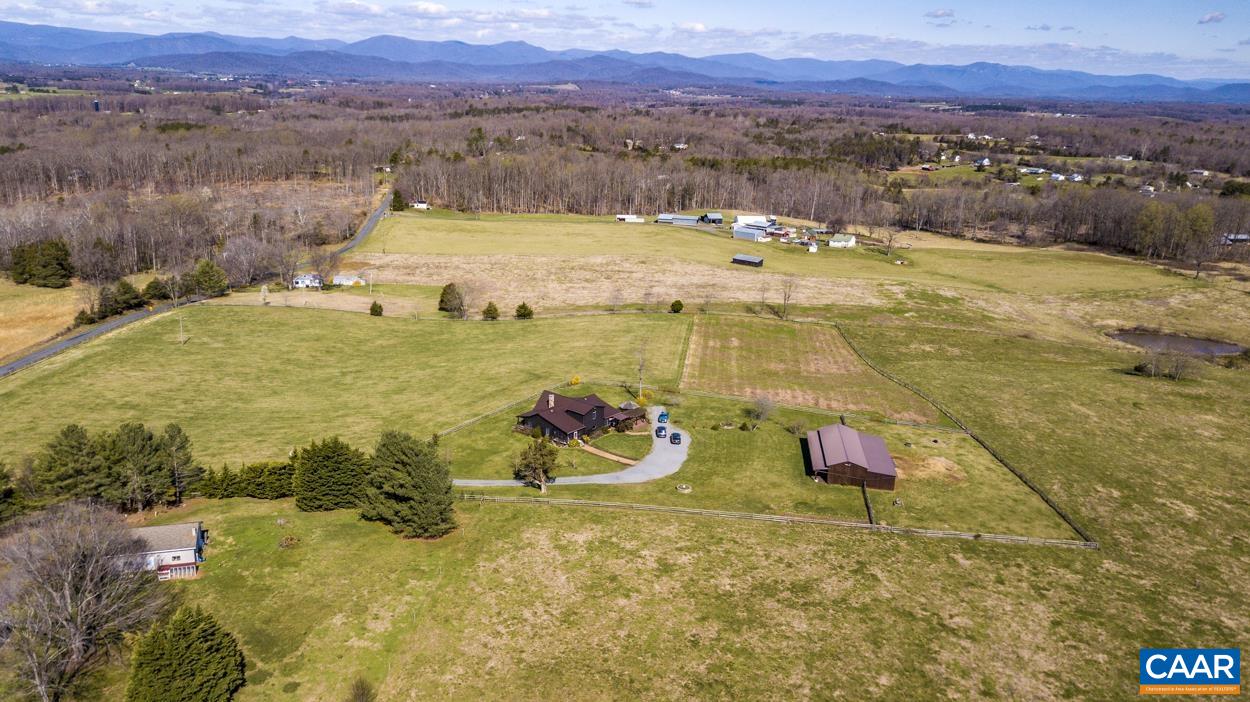 556 Good Hope Church Road Aroda, VA 22709 - Photo 73 of 75 a view of a swimming pool with a mountain view