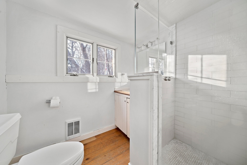 605 Main Street Hingham, MA 02043 - Photo 33 of 38