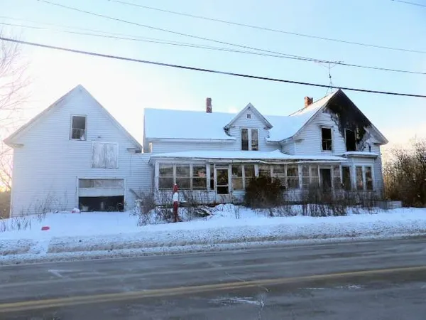 $35,000 | 71 Pittsfield Avenue, Hartland, ME 04943