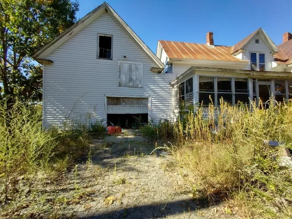 $35,000 | 71 Pittsfield Avenue, Hartland, ME 04943