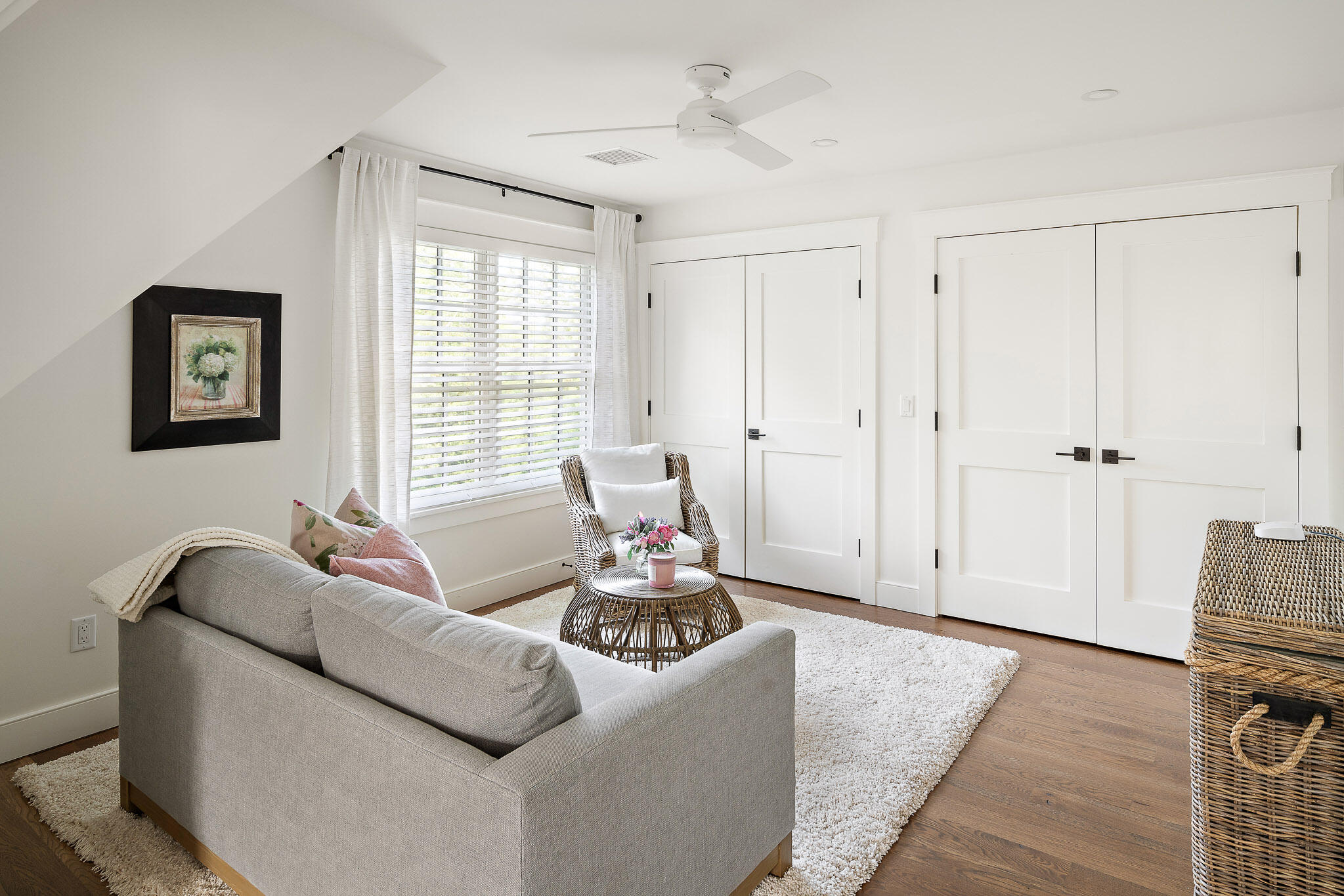 36 Crocker Drive Edgartown, MA 02539 - Photo 42 of 48 a living room with furniture and a window