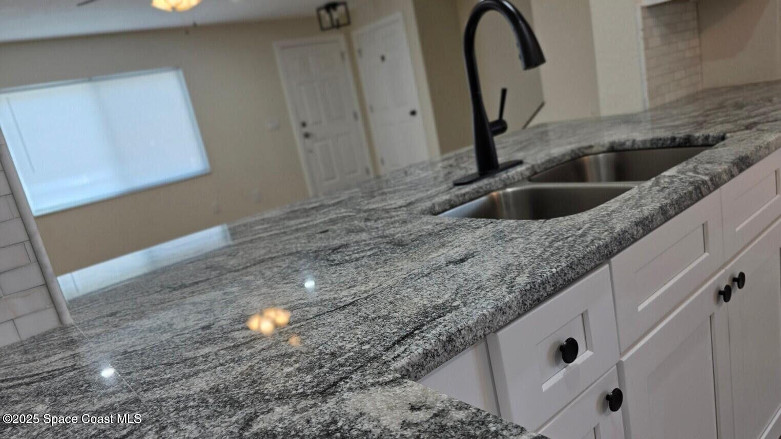 1880 Murrell Road, Unit E19 Rockledge, FL 32955 - Photo 6 of 24 Kitchen