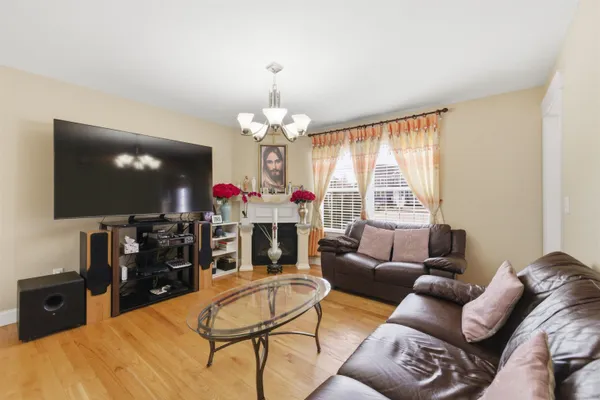 $649,000 | Undisclosed Address, Manchester, NH 03109