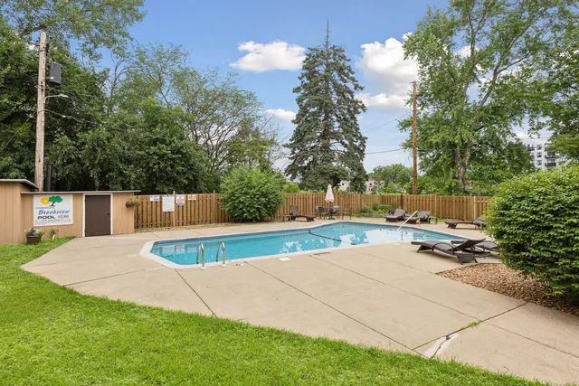 $119,950 | 9143 Olson Mem Highway, Unit 306, Golden Valley, MN 55427