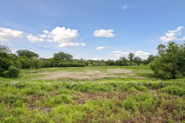 $119,950 | 9143 Olson Mem Highway, Unit 306, Golden Valley, MN 55427