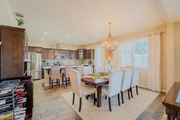 $465,000 | 1116 West Muir Way, Hanford, CA 93230