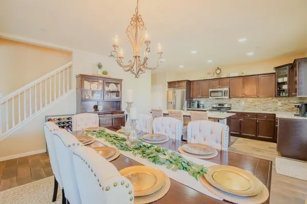 $465,000 | 1116 West Muir Way, Hanford, CA 93230
