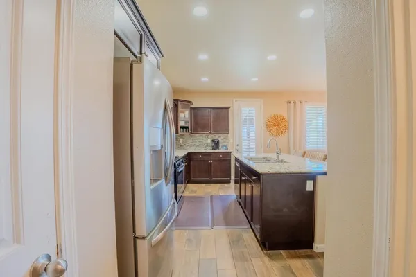 $465,000 | 1116 West Muir Way, Hanford, CA 93230