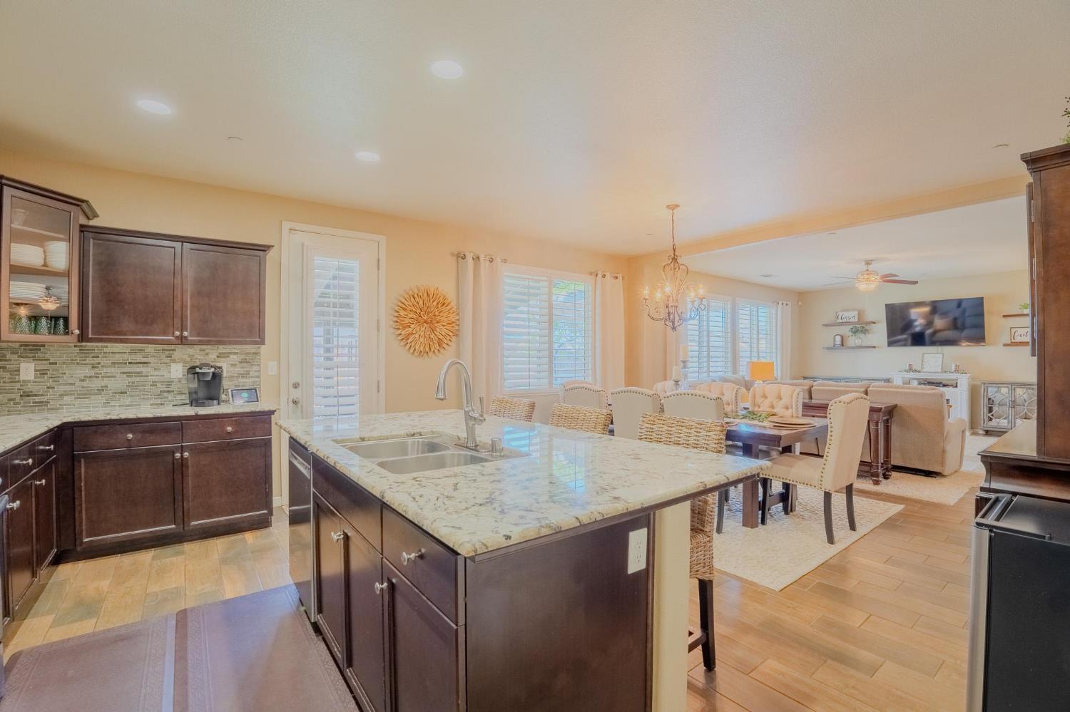 1116 West Muir Way Hanford, CA 93230 - Photo 26 of 54