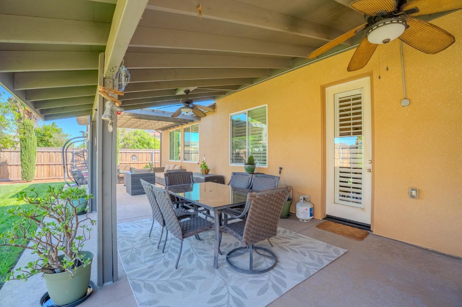 1116 West Muir Way Hanford, CA 93230 - Photo 45 of 54