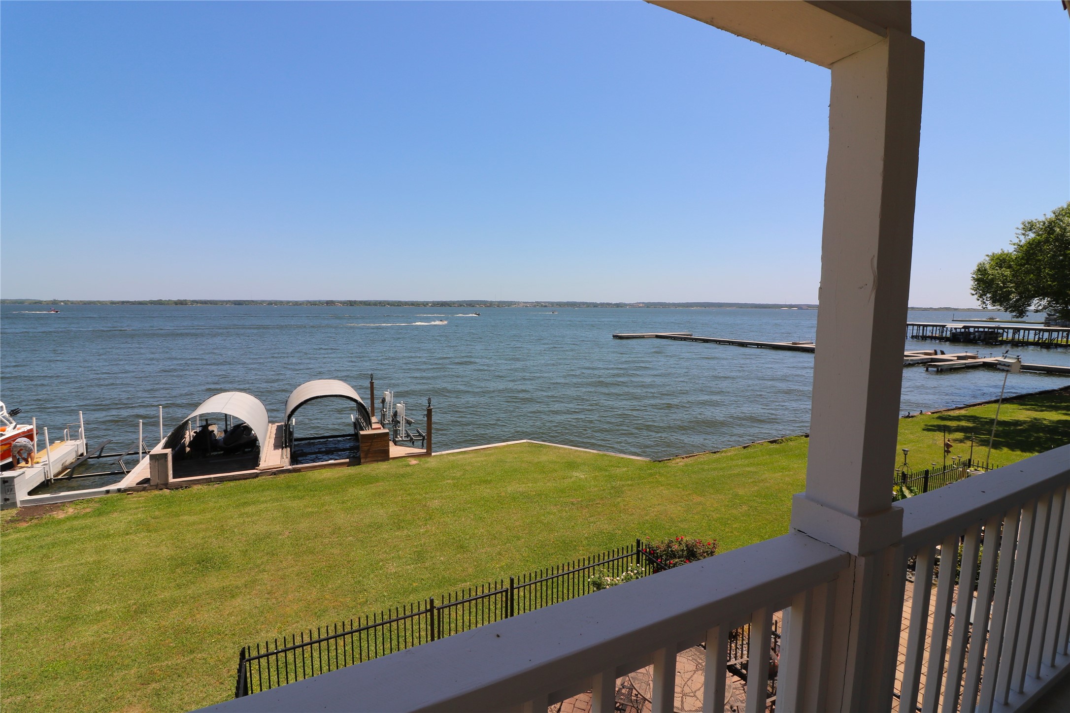17 Regency Point Conroe, TX 77356 - Photo 26 of 38 Common Space & Dock