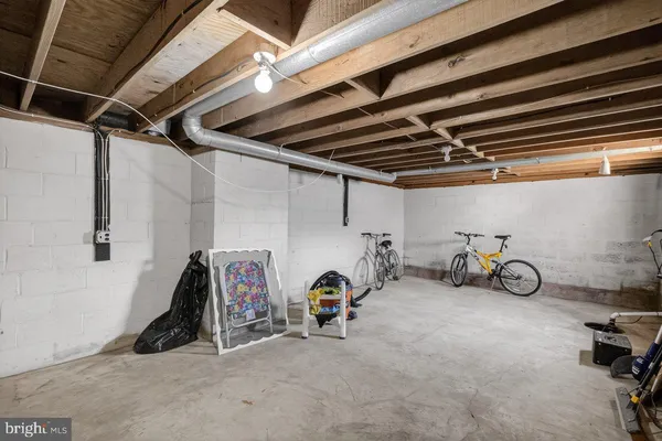 $300,000 | 104 King Avenue, Ewing, NJ 08638