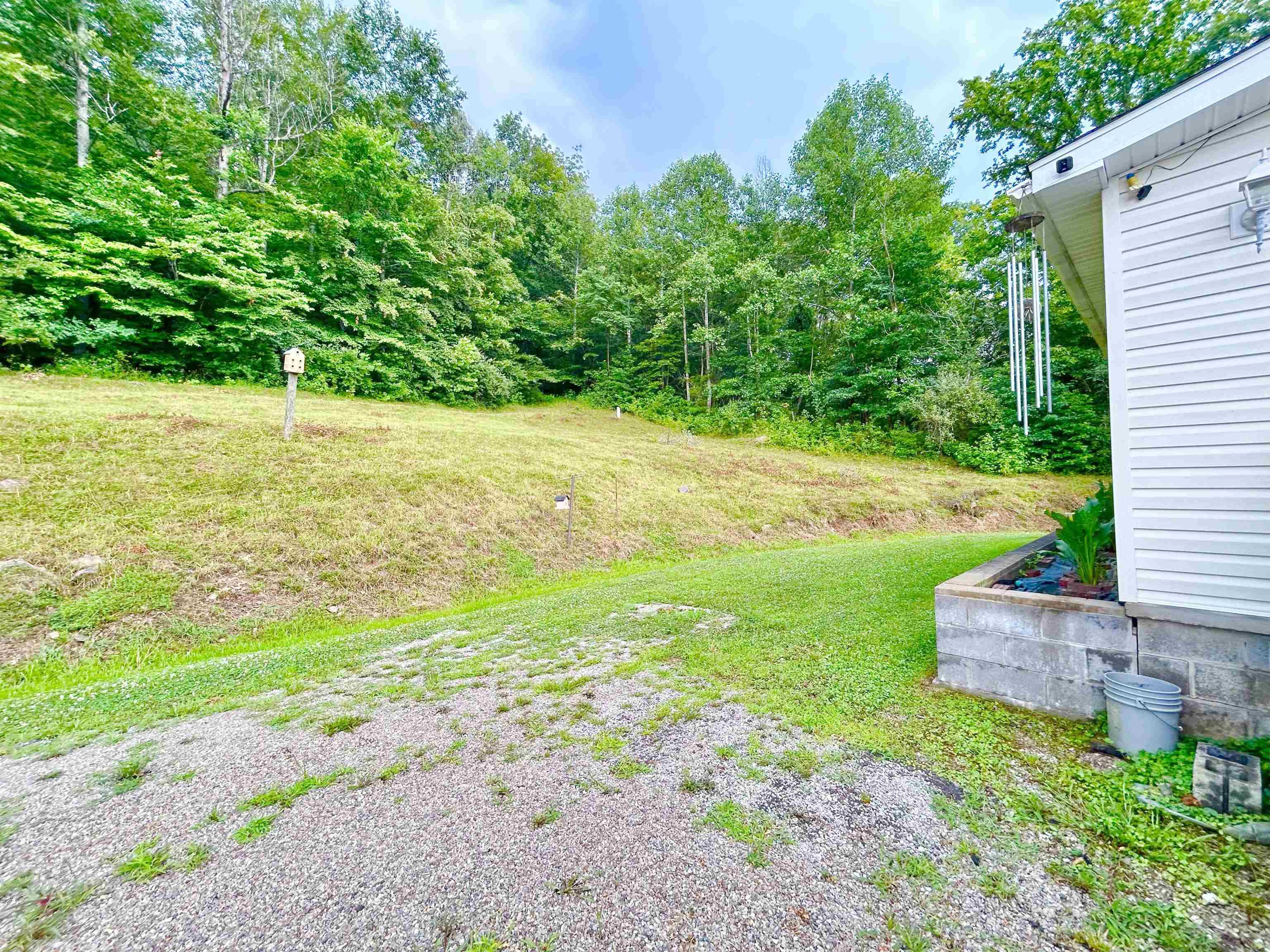 27 Cowhide Branch Road Hamlin, WV 25523 - Photo 30 of 31 Gallery Image 30