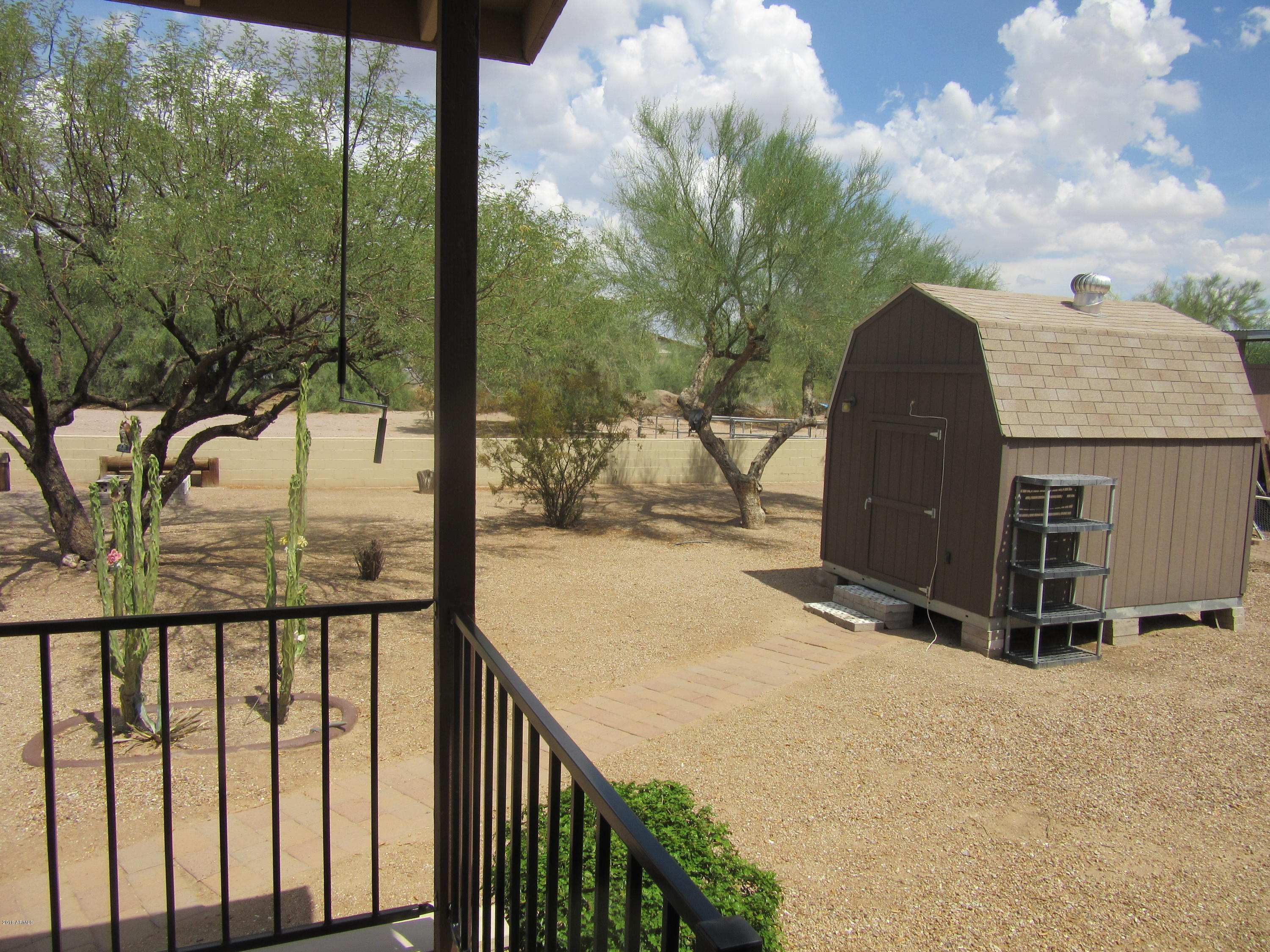 255 North Vista Road Apache Junction, AZ 85119 - Photo 2 of 16 IMG_1403