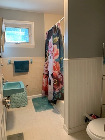 24 Forest Street Fall River, MA 02721 - Photo 16 of 29