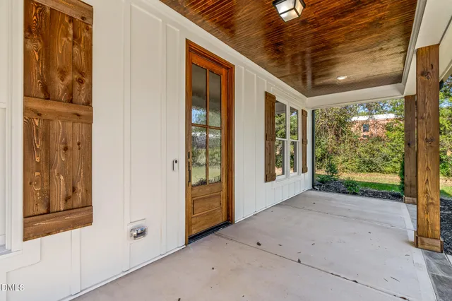 a view of an entryway