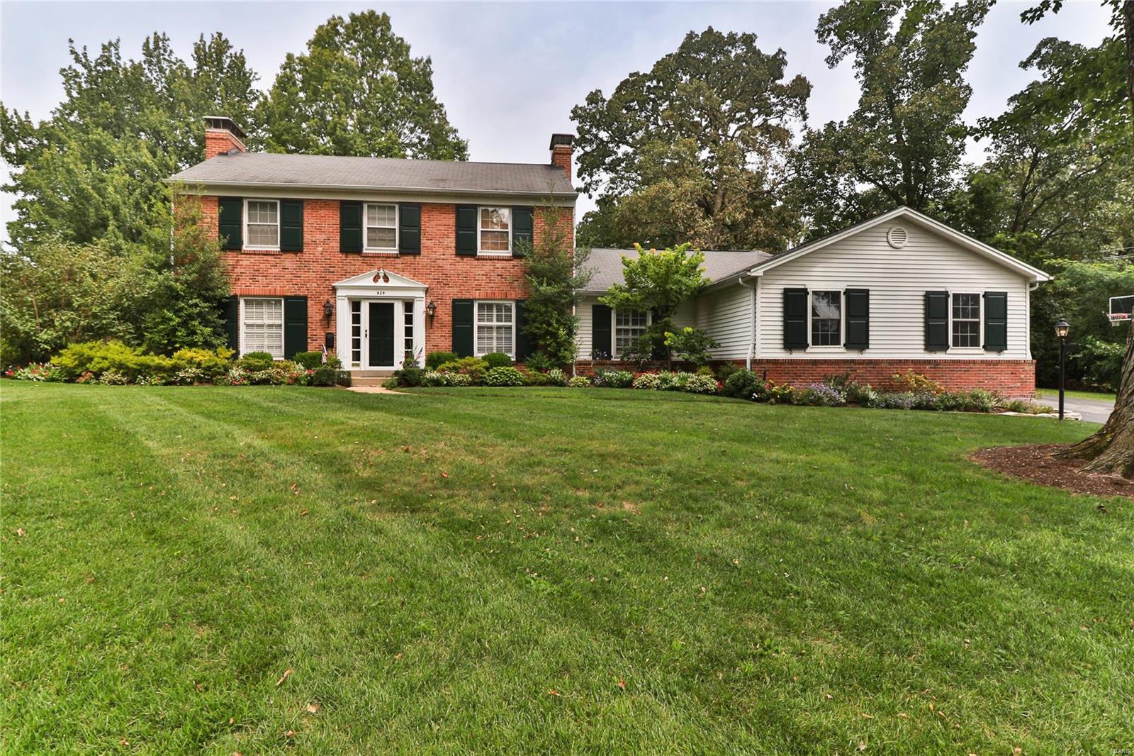 829 Hawbrook Road St. Louis, MO 63122 - Photo 1 of 35