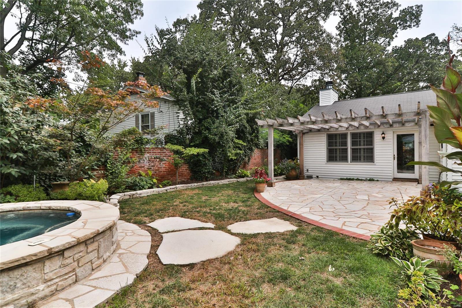 829 Hawbrook Road St. Louis, MO 63122 - Photo 28 of 35