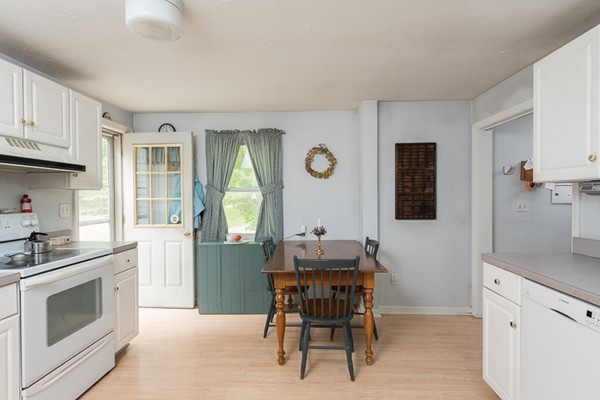 89 Walnut Street Hanover, MA 02339 - Photo 4 of 18 Gallery Image 4