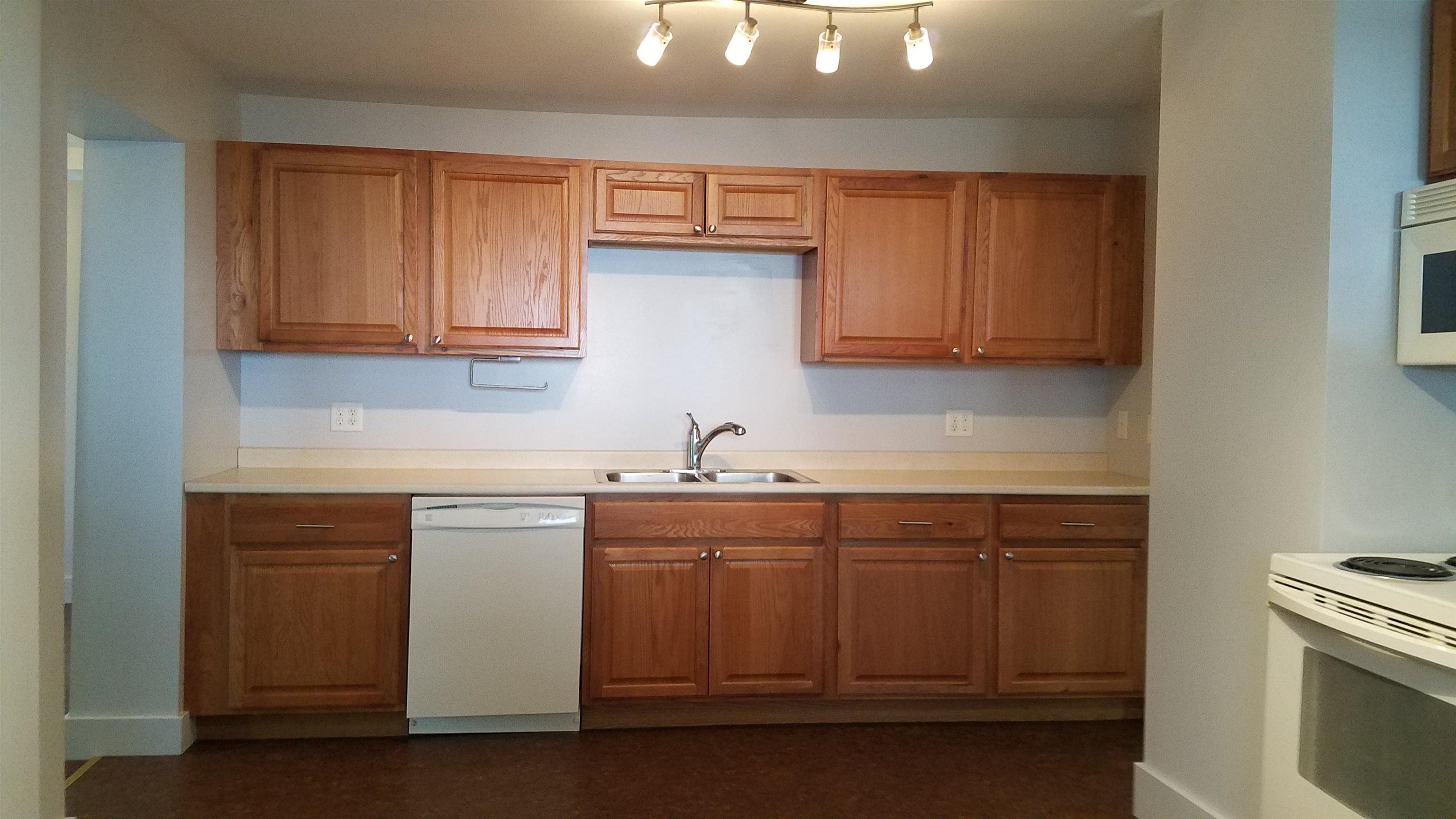 35 Spring Street Newport, VT 05855 - Photo 11 of 21