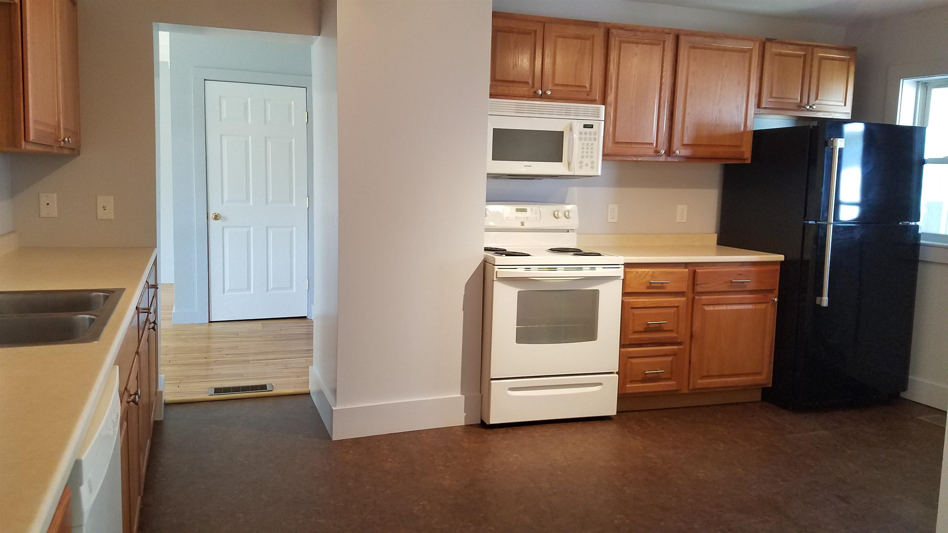 35 Spring Street Newport, VT 05855 - Photo 12 of 21