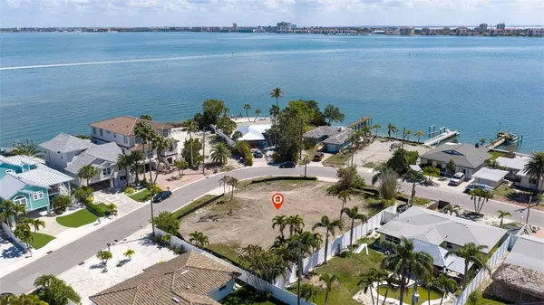 $779,900 | 911 Boca Ciega Isle Drive, St. Pete Beach, FL 33706