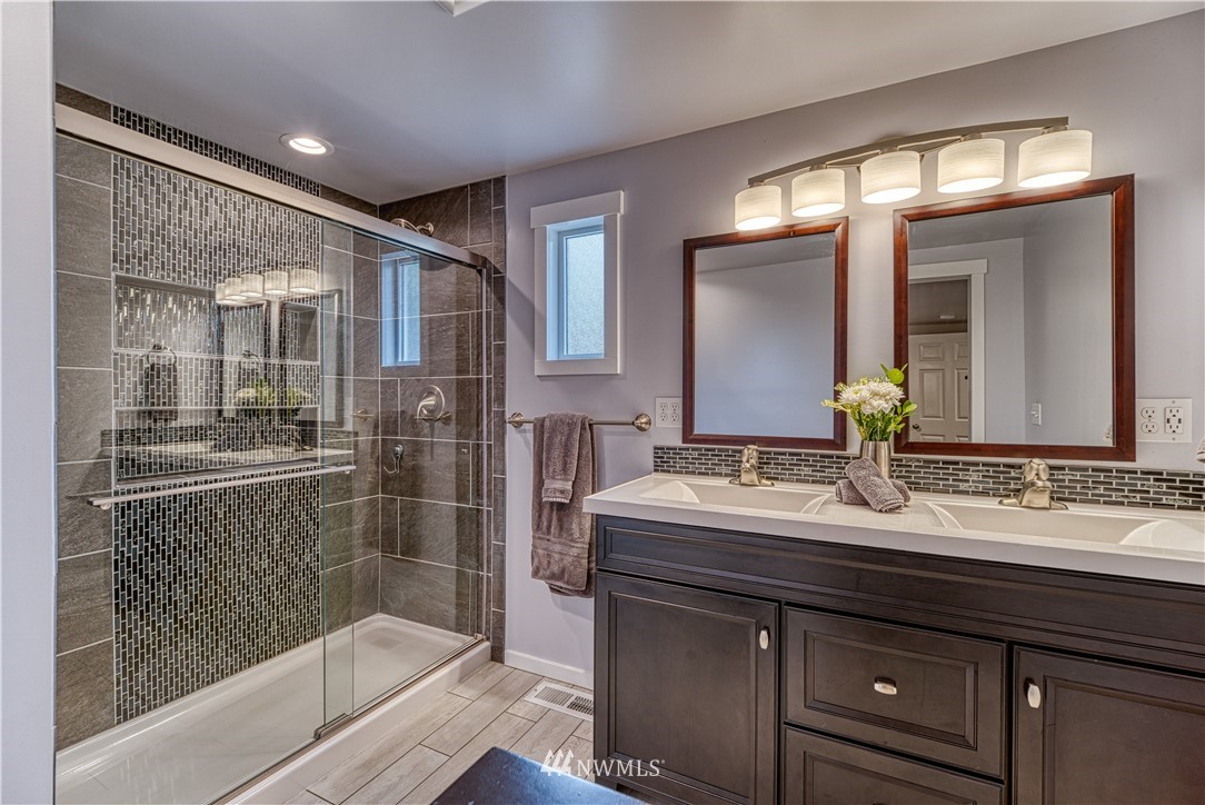2603 Perry Avenue Bremerton, WA 98310 - Photo 13 of 27 Gallery Image 13