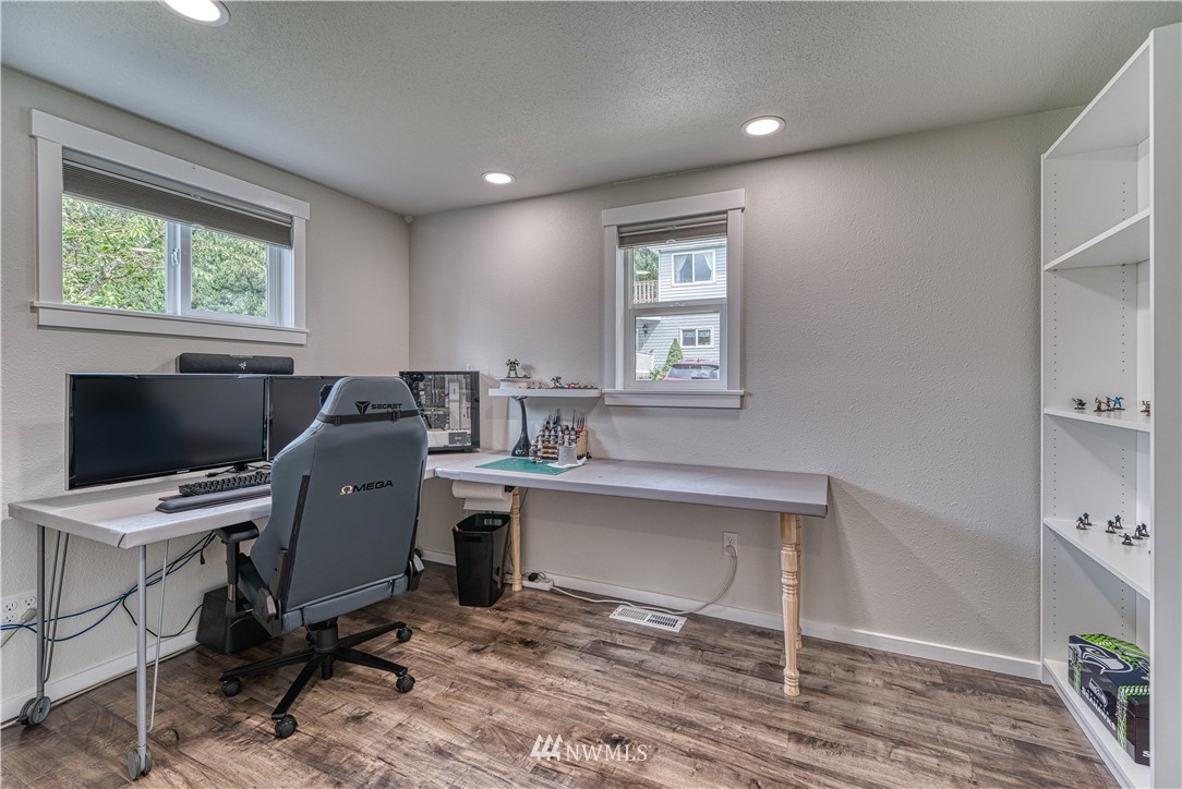 2603 Perry Avenue Bremerton, WA 98310 - Photo 19 of 27 Gallery Image 19
