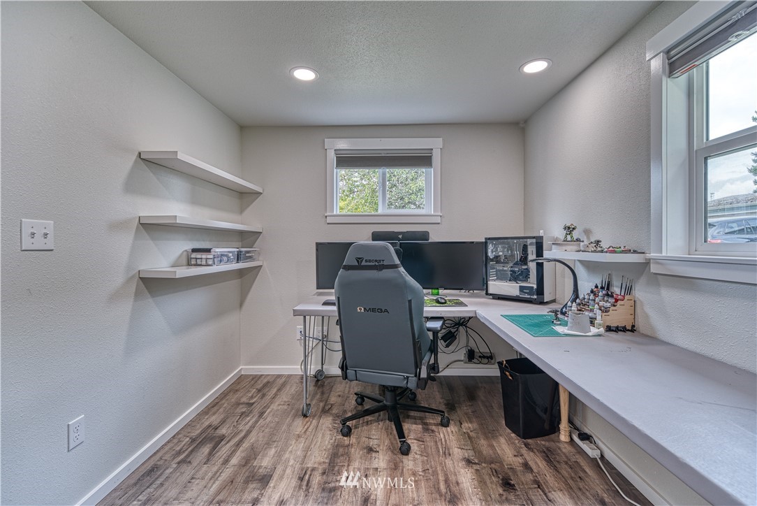 2603 Perry Avenue Bremerton, WA 98310 - Photo 20 of 27 Gallery Image 20